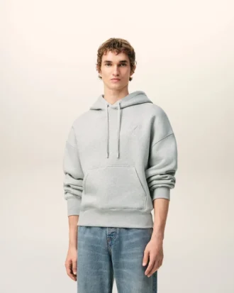 grauer ami de coeur hoodie aus baumwolle 2 330x413 - Grauer Ami de Coeur Hoodie aus Baumwolle